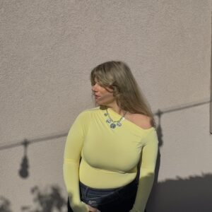 ESSENTIAL BODYSUIT YELLOW